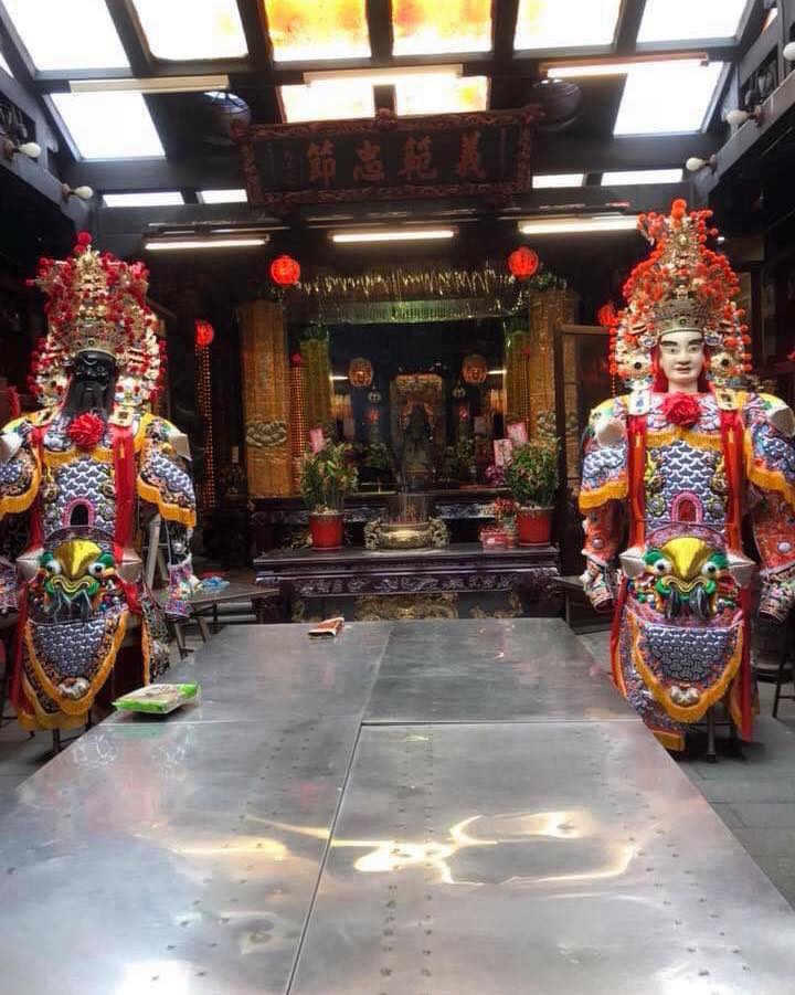 關公之子關平國曆6/8聖誕日 受愛戴陪祀父親身旁 1 新莊武聖廟的關平太子形象沉著穩健。(取材自新莊武聖廟FB)