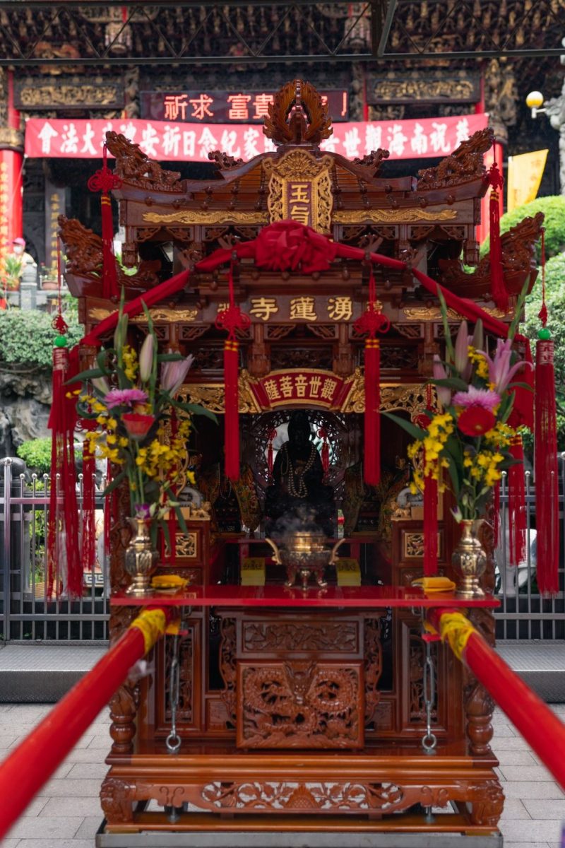 蘆洲大拜拜助弱勢 33間廟宇軒社熱烈參與遶境 1 觀音菩薩遶境是每年「蘆洲大拜拜」最高潮的活動。(取材自蘆洲湧蓮寺網站)