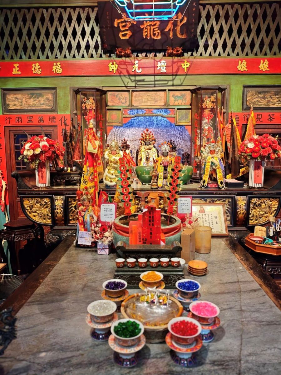 龍水化龍宮太子爺來臺超過370年 年年受邀至三鳳宮看戲 1 龍水化龍宮的太子爺歷史悠久。(取材自龍水化龍宮Long Shui Hua Long Gong Temple FB)