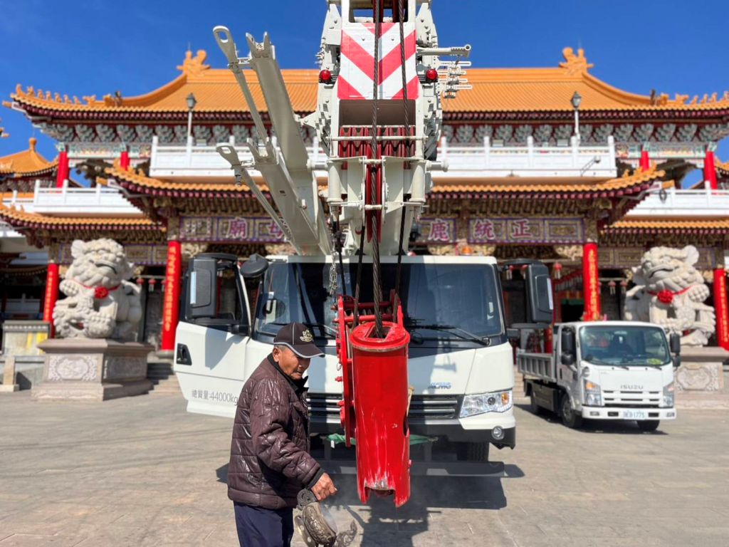 用車用路先「淨車」 正統鹿耳門聖母廟有好采頭 1 正統鹿耳門聖母廟的淨車發彩,不論新車、舊車都適用。(取材自台南正統鹿耳門聖母廟FB)