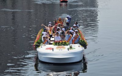 臺南媽祖開運河時隔百年再現 鎮南媽登船水陸遶境大會師