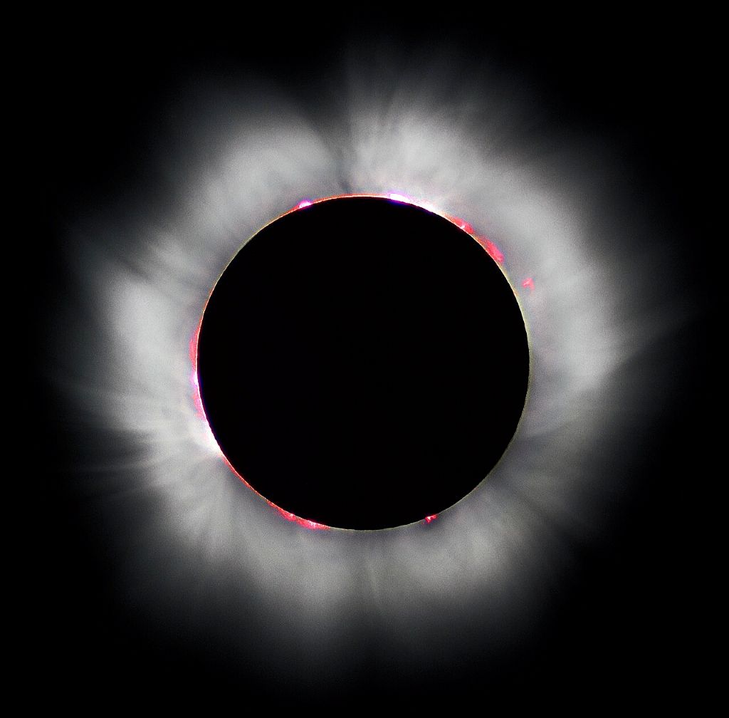 8/12鬼門開遇日全食 2026丙午「赤馬紅羊劫」宜理性面對 1 今年農曆七月初一鬼門開是國曆8月12日,正遇上天象中的日全食。(取材自維基百科)