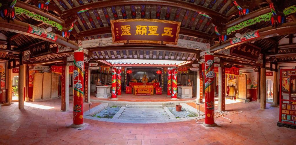 五顯大帝除強扶弱救助百姓 信仰隨先民跨海來臺 1 福建省漳州市詔安縣霞葛鎮的五通宮,是臺灣眾多五通神信仰的重要祖廟。(取材自诏安五通宫FB)
